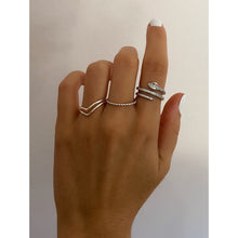 Load image into Gallery viewer, Silver Serpent Ring